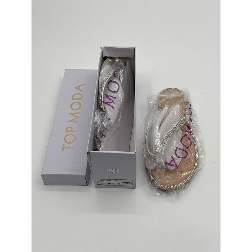 Top Moda Haiti-1 White Rhinestone Embellished Flat Thong Sandals Womens 6 NEW
